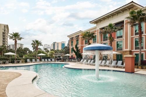 Manzara, Hampton Inn & Suites Destin in Destin Beachfront