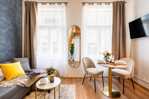 Prague Days - Studios with Loft bed in Top location - image 4