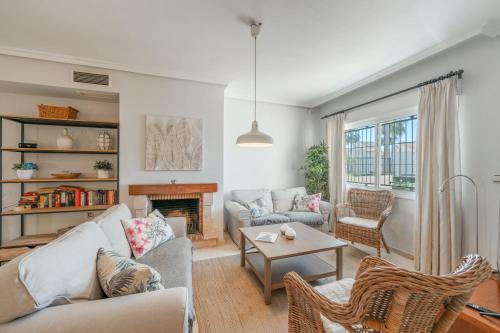 Beautiful townhouse beachfront - Tap to explore photos