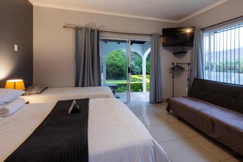 Menlyn Apartments - image 4