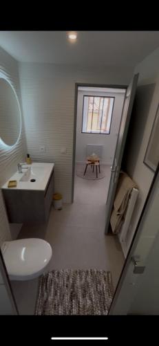 Petit cocon pour 2 personnes in Bagnols-en-Foret