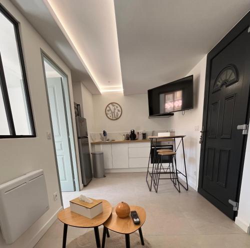 Petit cocon pour 2 personnes in Bagnols-en-Foret