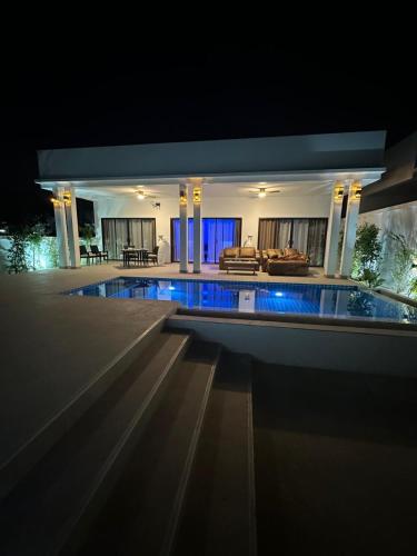 AVANA Villa – khách sạn tại Hua Thanon
