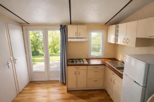 2 bedrooms, 3 beds