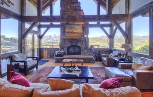 Latigo Lodge in Big Sky Mountain Village, USA