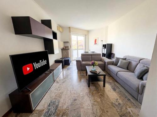 San Siro Flat - 9 min walk to Metro M5 and Stadium