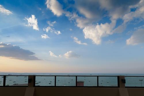 ディープ ブルー Z106