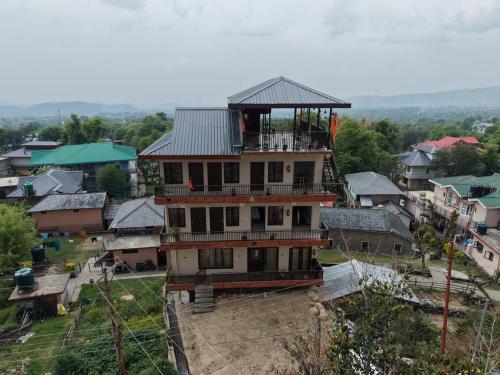 Viesnīcas āriene, Sukoon Inn by Bharmouri Home Stay in Kharota