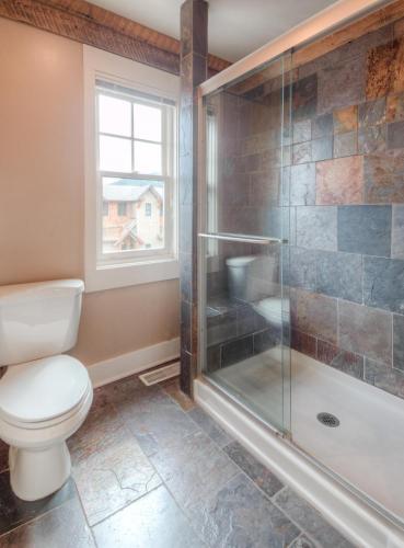 Saddle Ridge Townhome-Unit B4