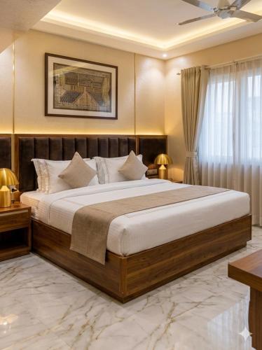 Hotel Ashirwad 2 Km From Ghazaibad Railway Station