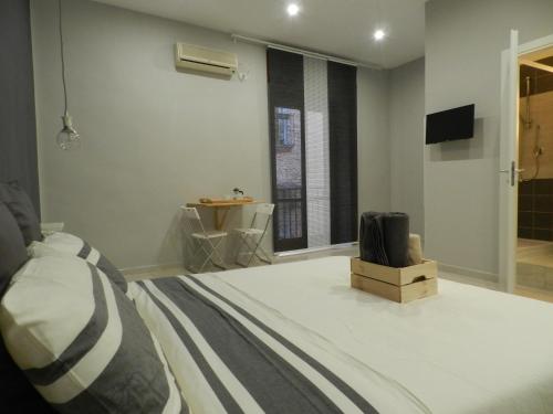 Mola Rooms - image 7