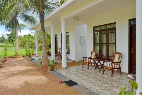 출입구, Shady mango villa in 시기리야