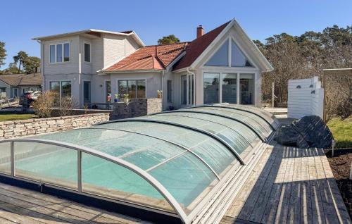Basen, Amazing Home In Visby in Nyhamn