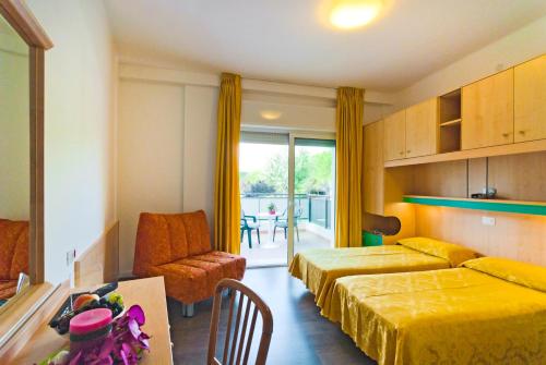 Hotel Gimm - image 7