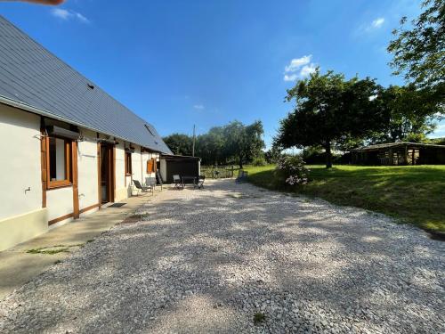 Maison à la campagne (Maison a la campagne) in Sainte-Beuve-en-Riviere