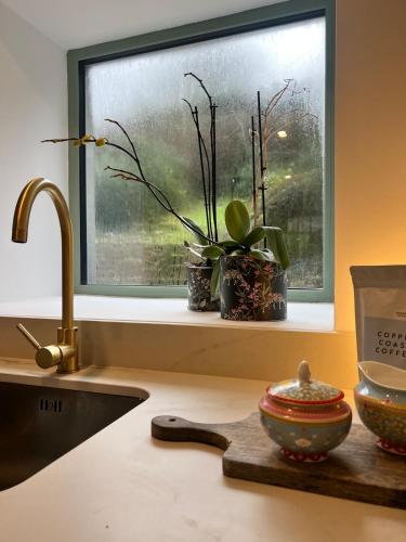 Forge Masters Cottage Luxury Cottage in Village in Inistioge