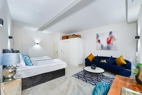 Byard Lane - Nottingham Luxury 2BR Apartment - Tap to explore photos
