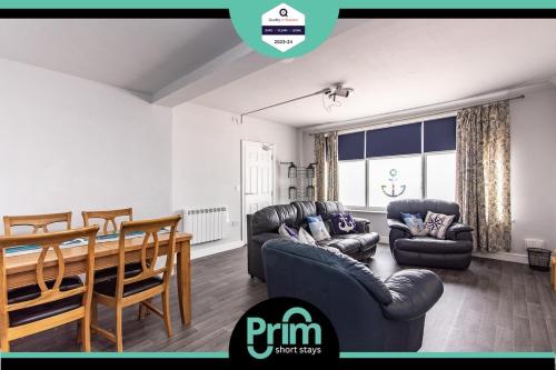 Maritime House Two - 4BR Sleeps 10 Near City Centre gîte à louer Portland Hotel Hull