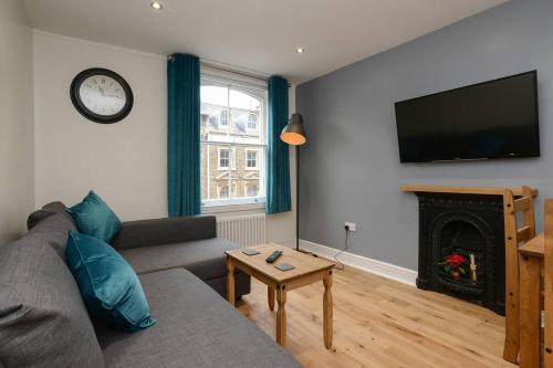 A hidden gem in the city, open Luxe 1bed Apt - Tap to explore photos