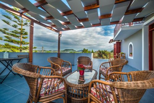 Altan/terrasse, Villa Arokaria in Tsilivi