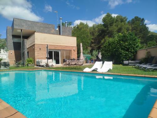 Exterior view of Can Vinyals Holiday Home