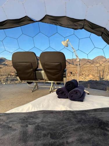 Incredible Dome on a Unique Space-Themed Site with Stunning Desert Views near Big Bend National Park in Terlingua (TX)