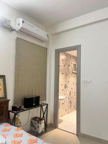 Vannas istaba, Tova in Mettupalayam