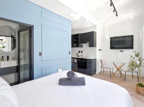 Chic Valour studio in De Waterkant - image 12