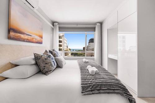 Ocean View Apartment at Adelphi Galleria - image 2