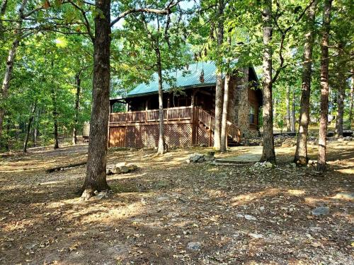 Secluded Cabin Oasis: Your Gateway to Nature Near White River, Arkansas – khách sạn tại Mountain View