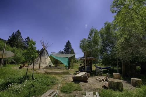 Incredible Secluded Tipi Nestled Amidst Trees and Fire Pit Provided in Garden Valley, Idaho in Crouch