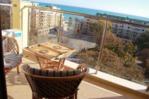 Golden Sands Rentals Apartments 4