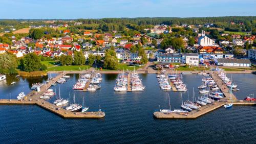 Зовнішній вигляд готелю, Marina Apartamenty ChKŻ (Marina Apartamenty ChKZ) in Хажикови
