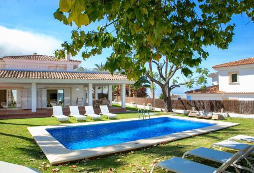 Villa Morret Moraira by CabreraHomes