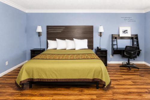Big A Motel - image 3