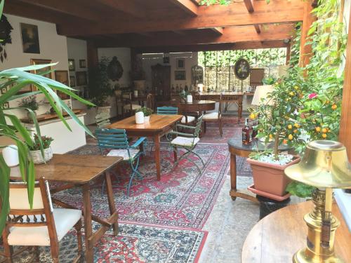 Bed and Breakfast Oz – Bari, LA