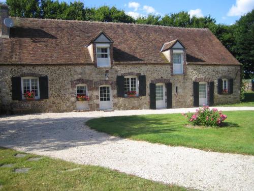 Domaine Les Épinois, 1h30 de Paris (Domaine Les Epinois, 1h30 de Paris) in Savigny-sur-Clairis