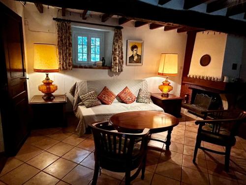 Domaine Les Épinois, 1h30 de Paris (Domaine Les Epinois, 1h30 de Paris) in Savigny-sur-Clairis