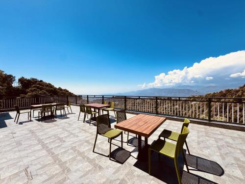 Balkon/teras, Hotel Sky Heaven Dalhousie Mall Road in Dalhousie