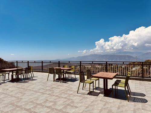 Balkon/teras, Hotel Sky Heaven Dalhousie Mall Road in Dalhousie