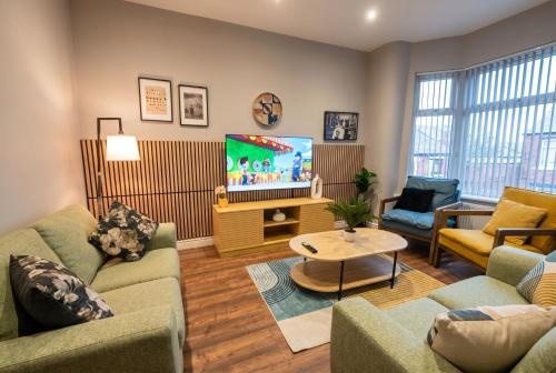 Guestroom, Stylish Three Bedroom Townhouse in Pemberton, Wigan in Wigan