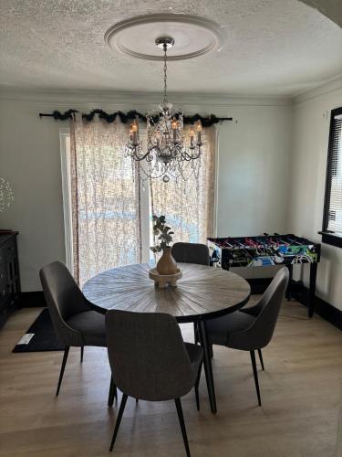 Regency Retreat in Lockport (NY)