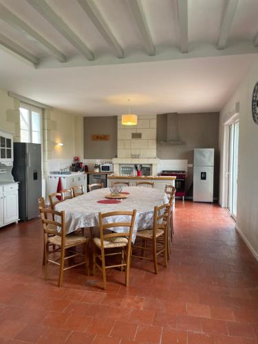 La paisible Ferme de Lessay in Channay-Sur-Lathan
