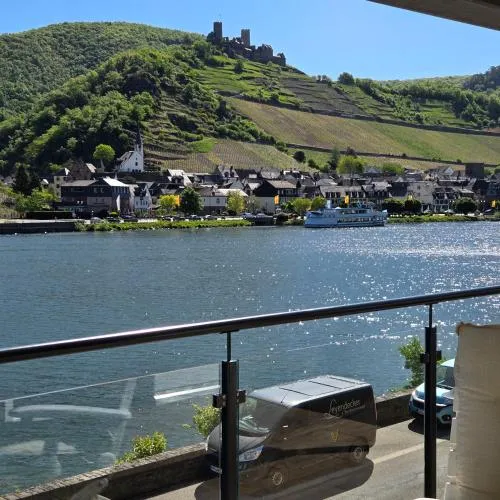 Bio-Ferienweingut Leyendecker in Kattenes, Deutschland