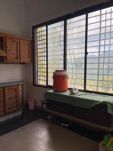 4 bedrooms, 11 beds