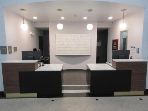 Holiday Inn Express Hotel & Suites Houston-Downtown Convention Center an IHG Hotel - image 38