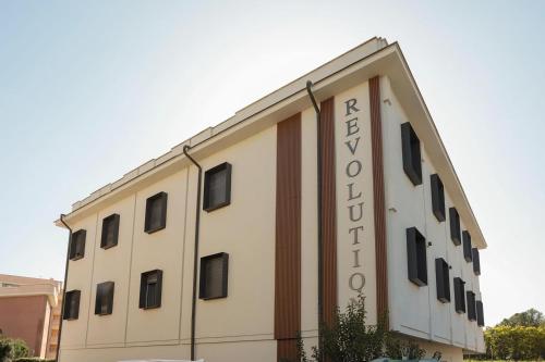 . Best Western Hotel Revolution