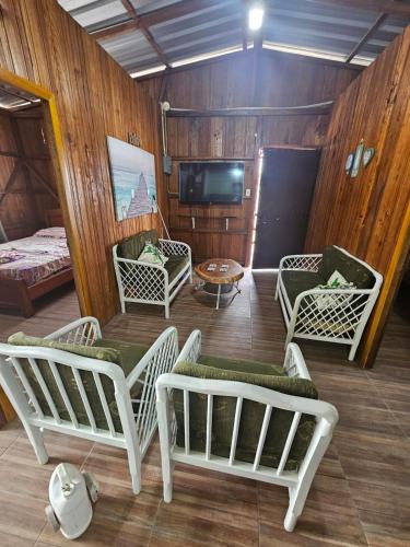 Departamento Regi's House, a 100 metros de la playa