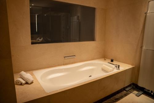 Instalaciones, Luxury Boutique Hotel Iris Porsche in MondSee