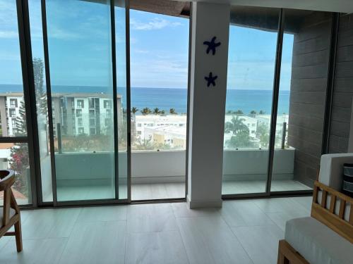Hermoso departamento de 5 cuartos Frente a la playa in Punta Blanca